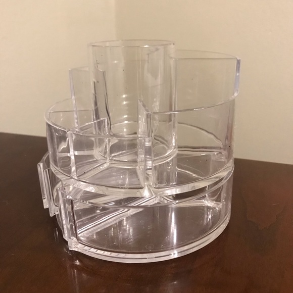 makeup holder - Picture 2 of 3